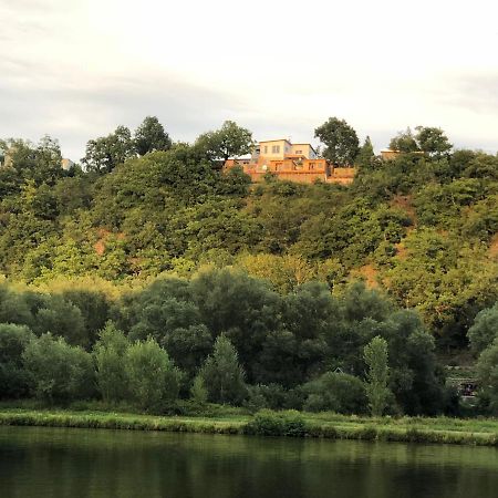 Chatka A Vyhlídka nad řekou Zdiby Exterior foto